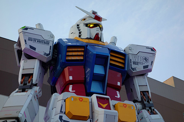 以在高达系列动画40周年的2019年时让东京台场的1/1元祖高达真正动